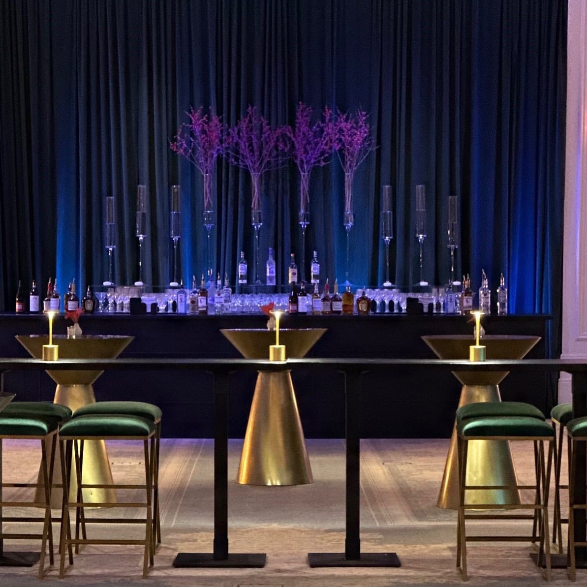 Bars & Pedestals